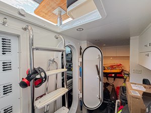 2021 RIVIERA 6000 Sport Yacht Platinum Edition - photo 57