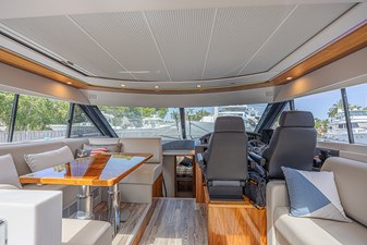 2021 RIVIERA 6000 Sport Yacht Platinum Edition - photo 76