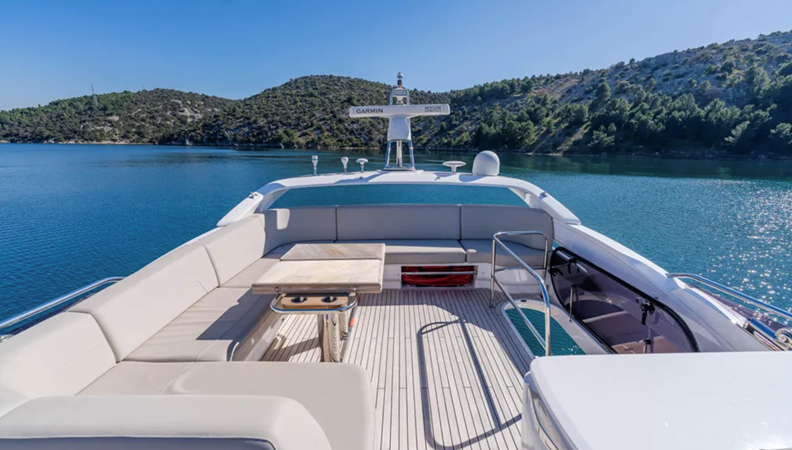 F55 2021 58' 0" PRINCESS