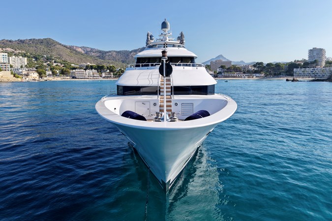 Photo of LURSSEN ENVY 134' 4