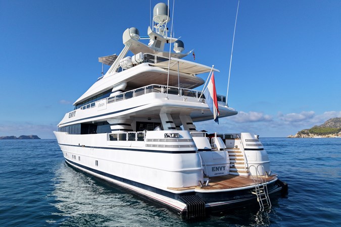 Photo of LURSSEN ENVY 134' 4