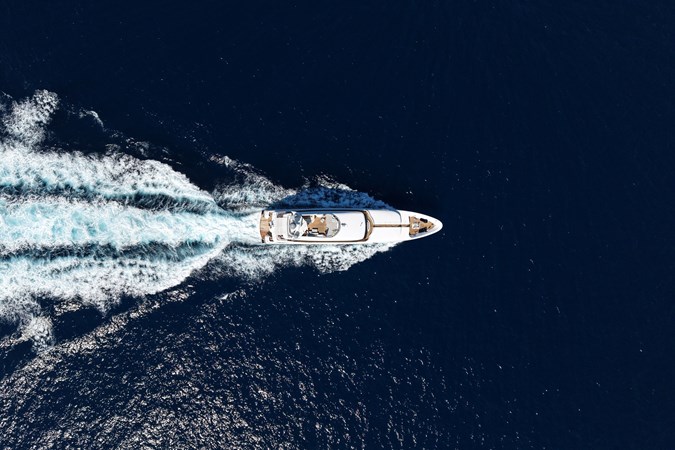 Photo of LURSSEN ENVY 134' 4