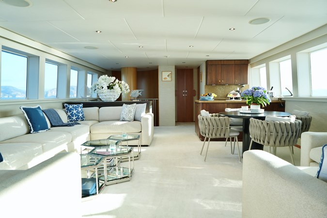 Photo of LURSSEN ENVY 134' 4