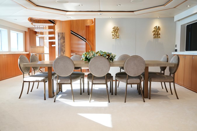 Photo of LURSSEN ENVY 134' 4