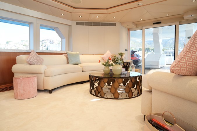 Photo of LURSSEN ENVY 134' 4