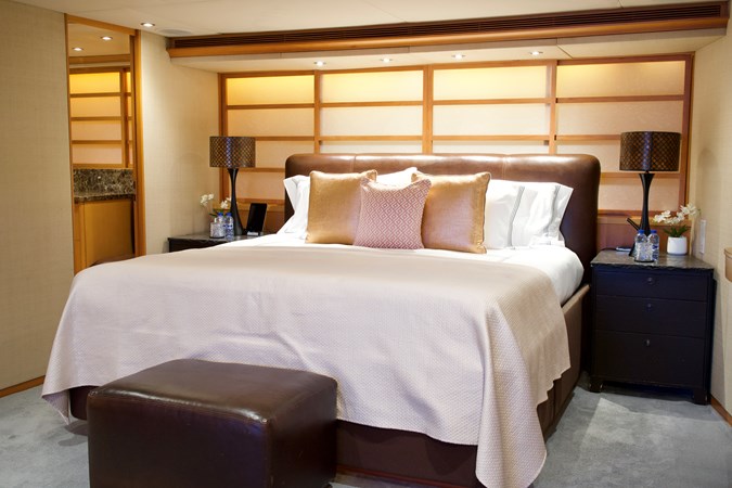 Photo of LURSSEN ENVY 134' 4