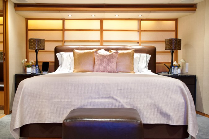 Photo of LURSSEN ENVY 134' 4