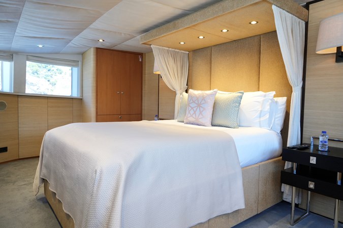 Photo of LURSSEN ENVY 134' 4