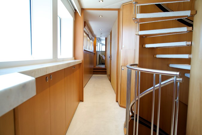 Photo of LURSSEN ENVY 134' 4