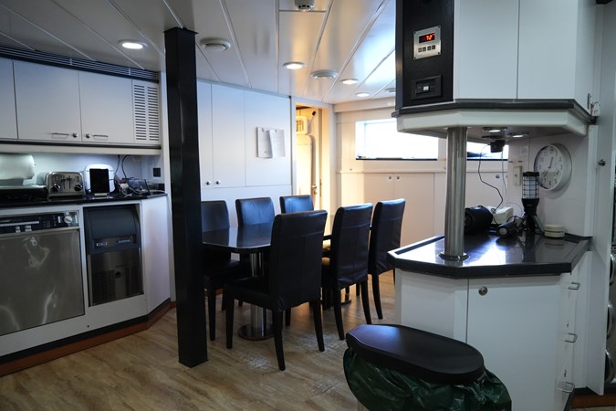 Photo of LURSSEN ENVY 134' 4