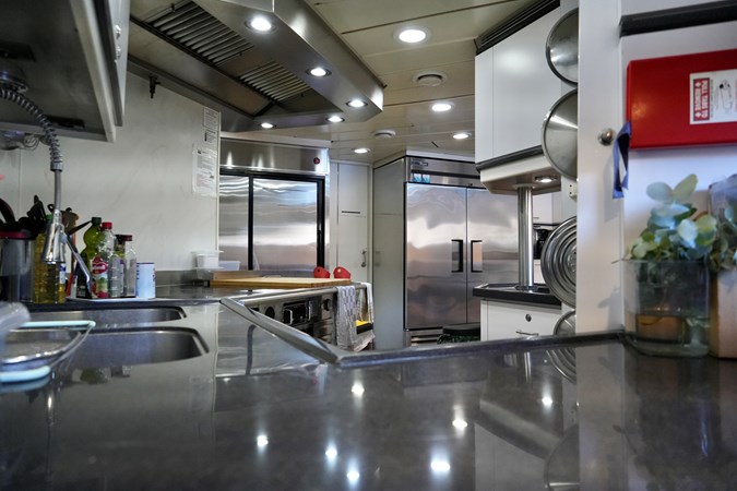 Photo of LURSSEN ENVY 134' 4