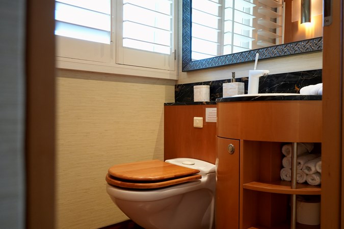 Photo of LURSSEN ENVY 134' 4