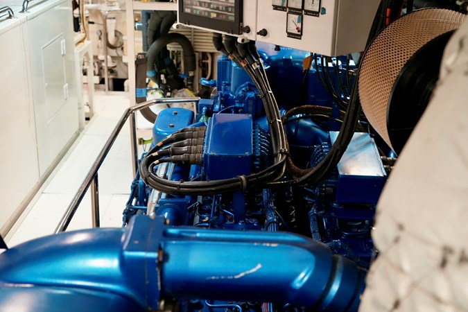 Photo of LURSSEN ENVY 134' 4