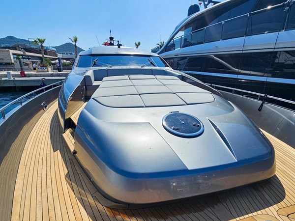 PERSHING HONEY BADGER Yacht for Sale