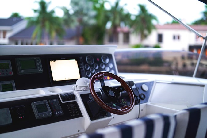 Photo of PRINCESS YACHTS Kristina 74'