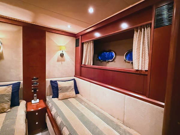 Photo of PRINCESS YACHTS Kristina 74'