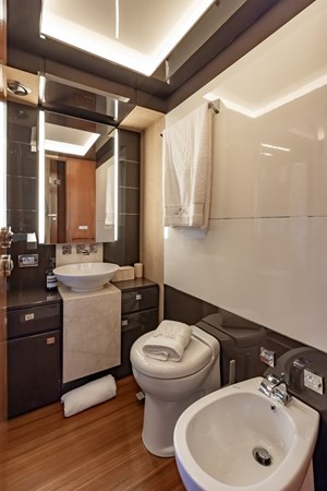 Photo of BAIA M/Y LIONESS 70' 5