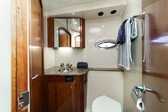 2008 CRUISER YACHTS 415 - photo 32