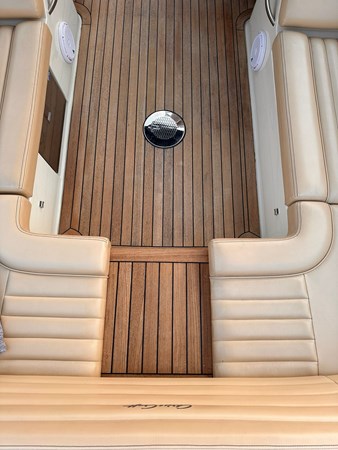 Photo of CHRIS CRAFT Chris-Craft Launch 28 2013 29' 10