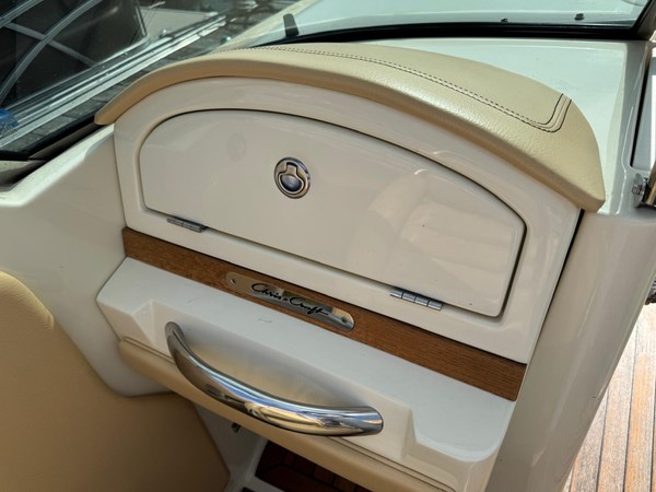 Photo of CHRIS CRAFT Chris-Craft Launch 28 2013 29' 10