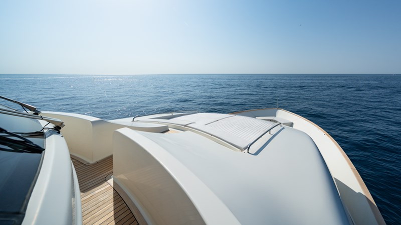 Photo of FERRETTI CUSTOM LINE GIADA 86' 1