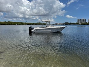 2021 ROBALO R242 Center Console - photo 3