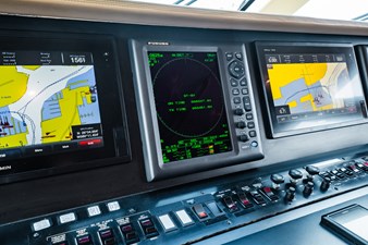 HATTERAS 1995 LONE STAR Vessel #447086 - Photo Helm 51