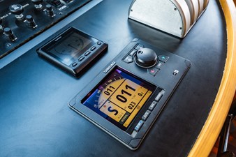 HATTERAS 1995 LONE STAR Vessel #447086 - Photo Autopilot 53