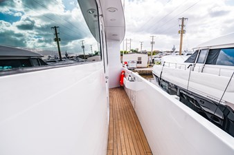 HATTERAS 1995 LONE STAR Vessel #447086 - Photo Wing Controls 74