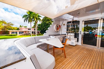 HATTERAS 1995 LONE STAR Vessel #447086 - Photo Bridge Deck Aft 76