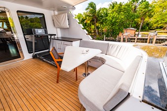 HATTERAS 1995 LONE STAR Vessel #447086 - Photo Bridge Deck Aft 77