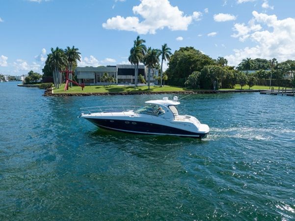 Photo of SEA RAY Sea Ray 420 Sundancer 42'