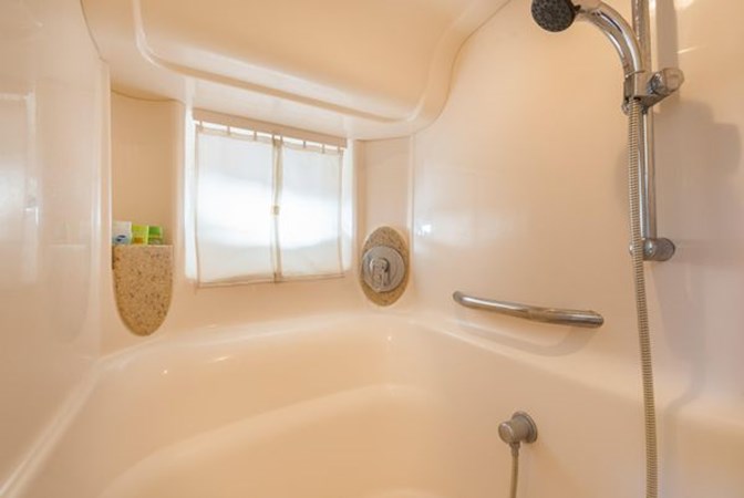 Photo of SEA RAY Sea Ray 420 Sundancer 42'