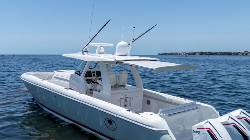 Photo of INTREPID - 40'