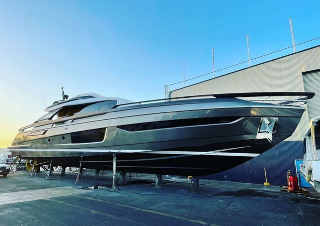 AZIMUT YACHTS LANCE WEST Yacht for Sale