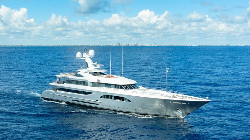 SUPERYACHT W 455955