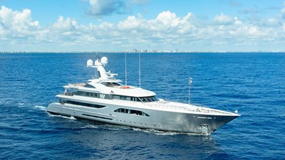 SUPERYACHT W 455955
