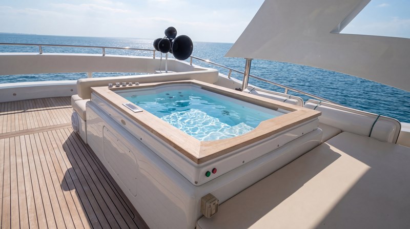 Photo of AICON YACHTS Onyx 85'