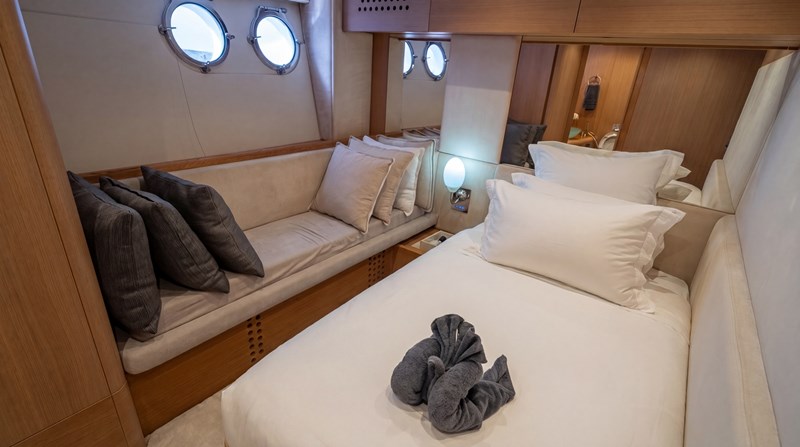 Photo of AICON YACHTS Onyx 85'