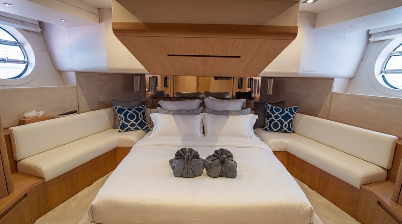 Photo of AICON YACHTS Onyx 85'