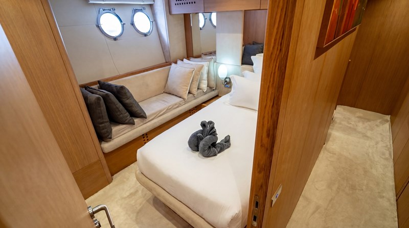 Photo of AICON YACHTS Onyx 85'