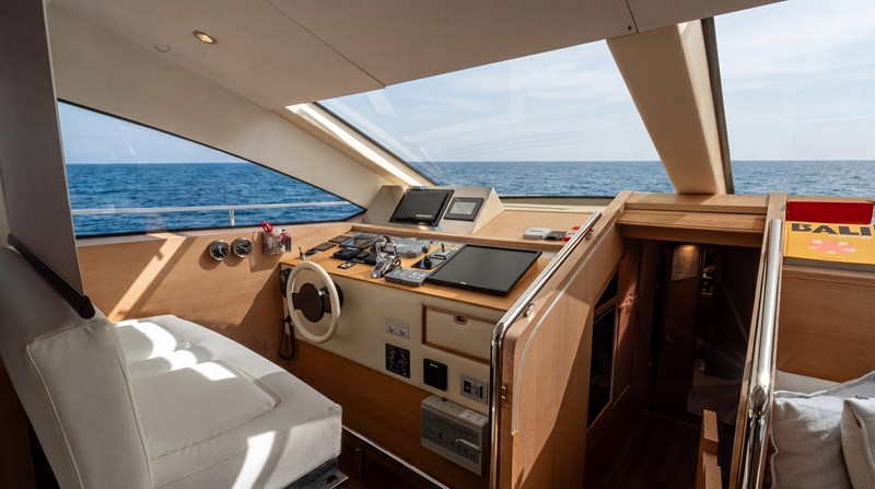Photo of AICON YACHTS Onyx 85'