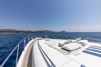 PRINCESS V70 2008 71' 2" PRINCESS