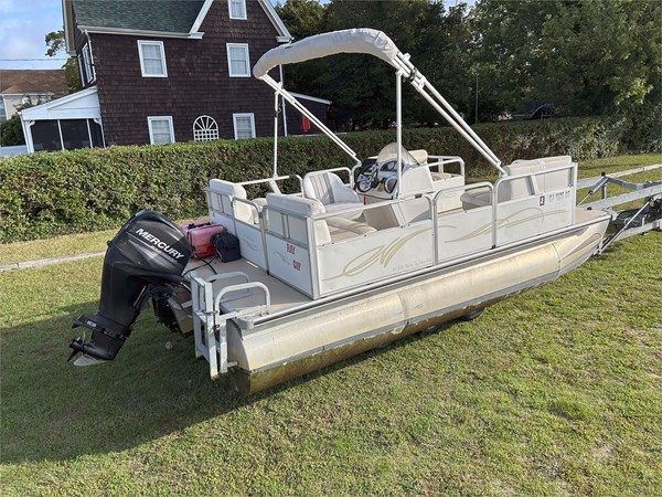 16' BENTLEY 2013 ENCORE 456007