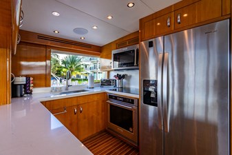 HATTERAS 2003 WATER BORN Vessel #450714 - Photo 7