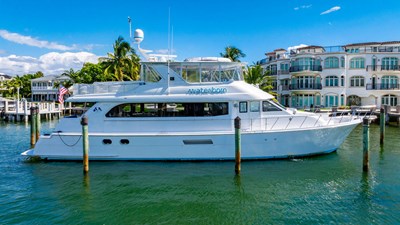 HATTERAS 2003 WATER BORN Vessel #450714 - Photo 2