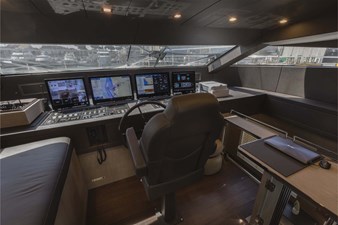 30 WALKAROUND 2024 100' 1" MAIORA