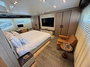 30 WALKAROUND 2024 100' 1" MAIORA