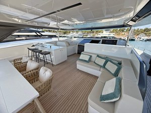 30 WALKAROUND 2024 100' 1" MAIORA