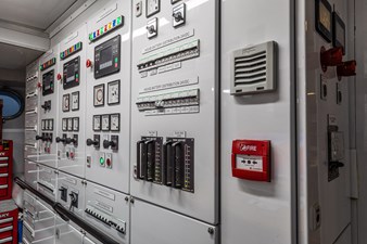 NQEA YACHTS 1989 RENA  Vessel #450878 - Photo 31